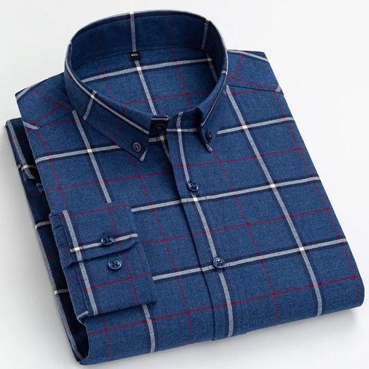 Men Regular Fit Checkered Spread Collar Casual Shirt